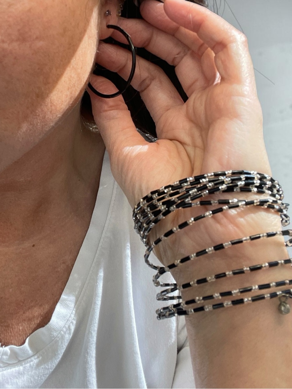 Beleza Curated Black Seed Bead Memory Wire Bracelet Hoop Earrings Set